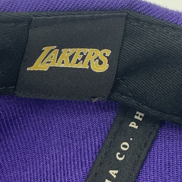 Men's Mitchell & Ness Los Angeles Lakers Purple Yellow‎ Two-Tone Snapback Hat - Picture 11 of 12